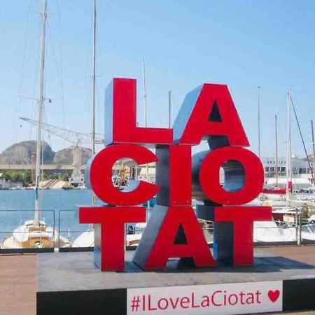Grand T2 53M2, Proche Plages Et Port , Parking . Lejlighed La Ciotat Eksteriør billede